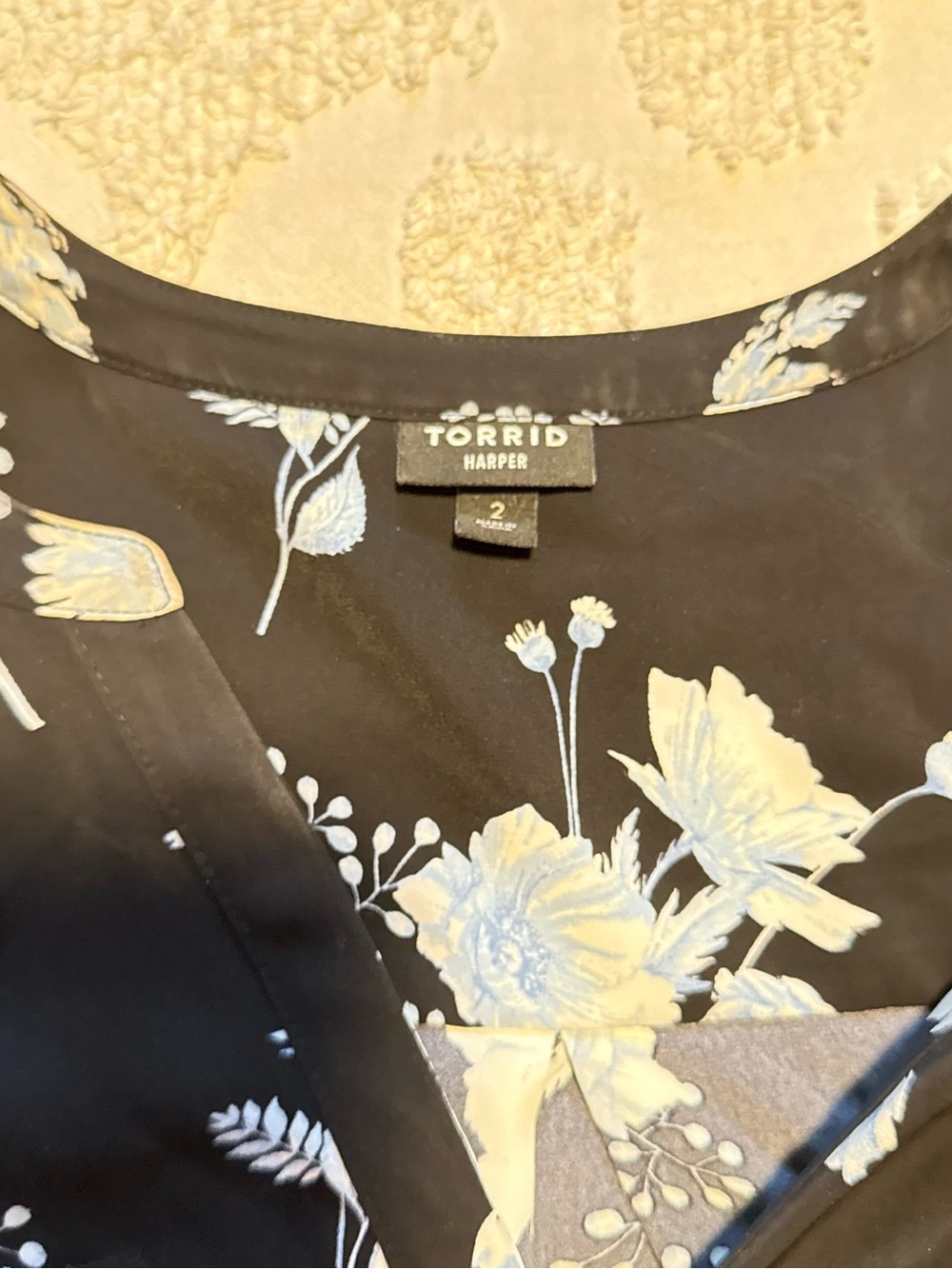 torrid Black Blouse with Light Blue Floral Print - Picture 6 of 8